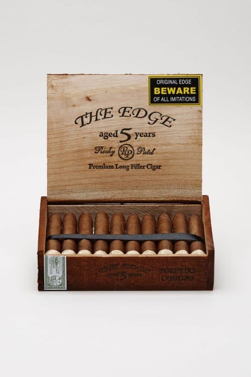 Cigar Rocky Patel Edge Corojo 9