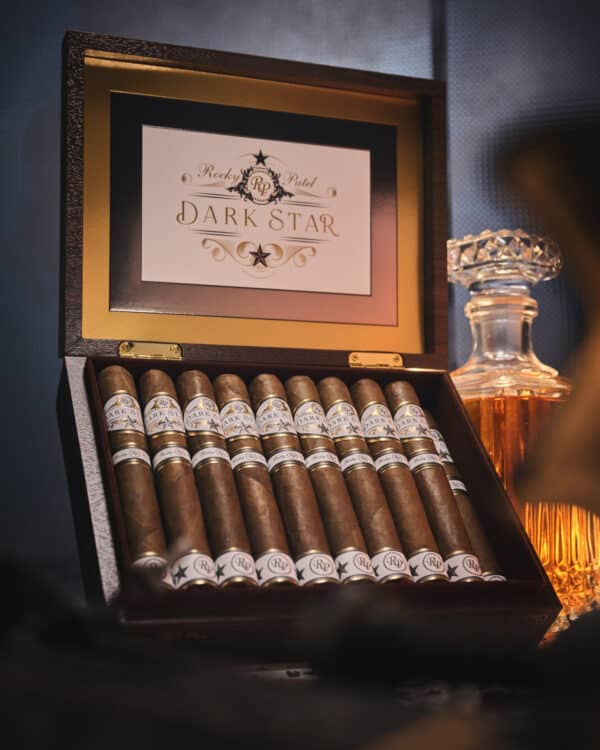 Cigar | Dark Star by Rocky Patel